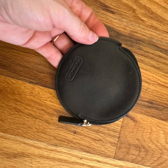 Coach Black Leather Coin Pouch – Round Zip Case - Picture 5 of 5